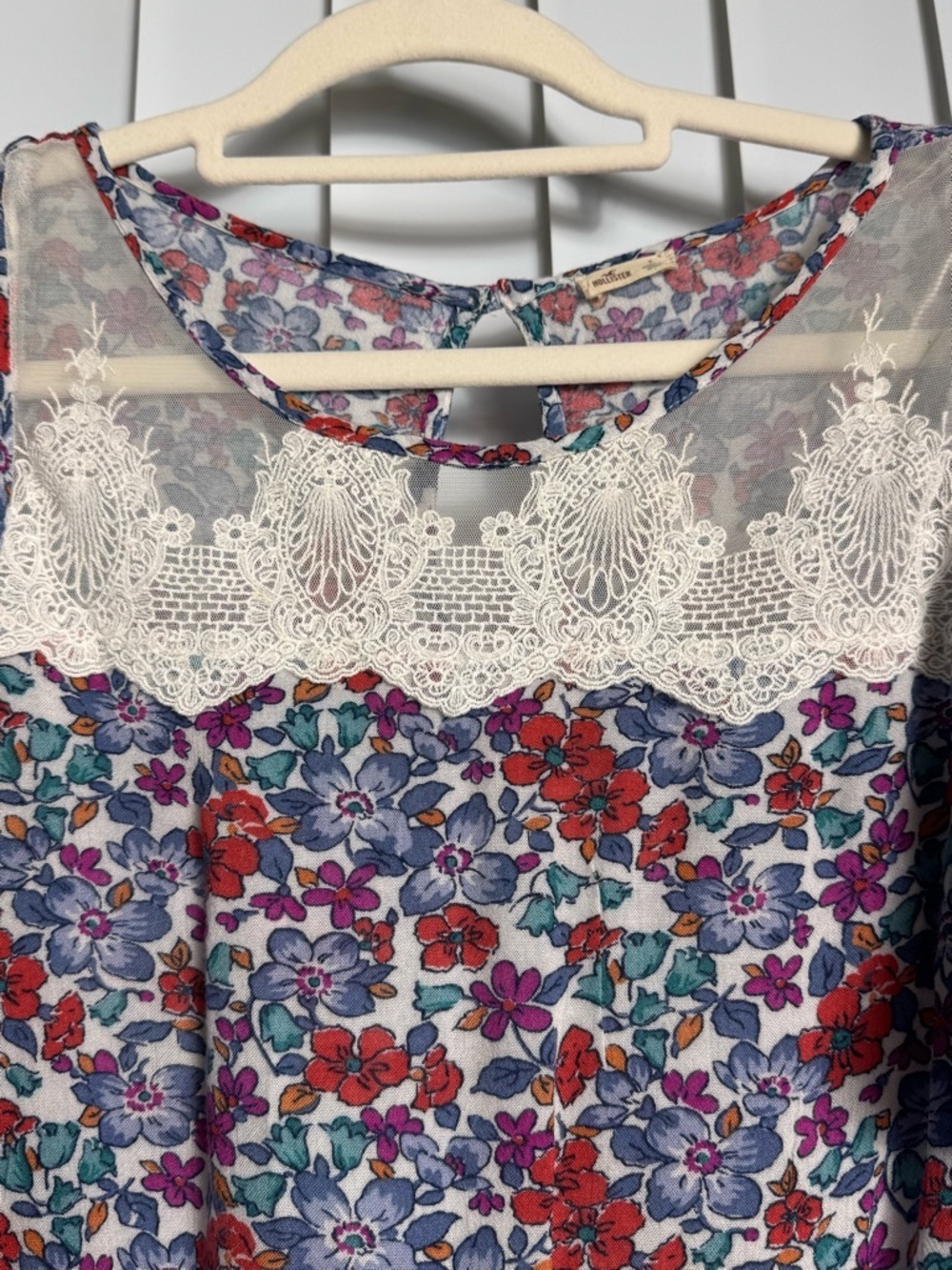 Hollister Floral Lace Ruffle Sleeve Crop Blouse Size Small Boho Top - Picture 4 of 11